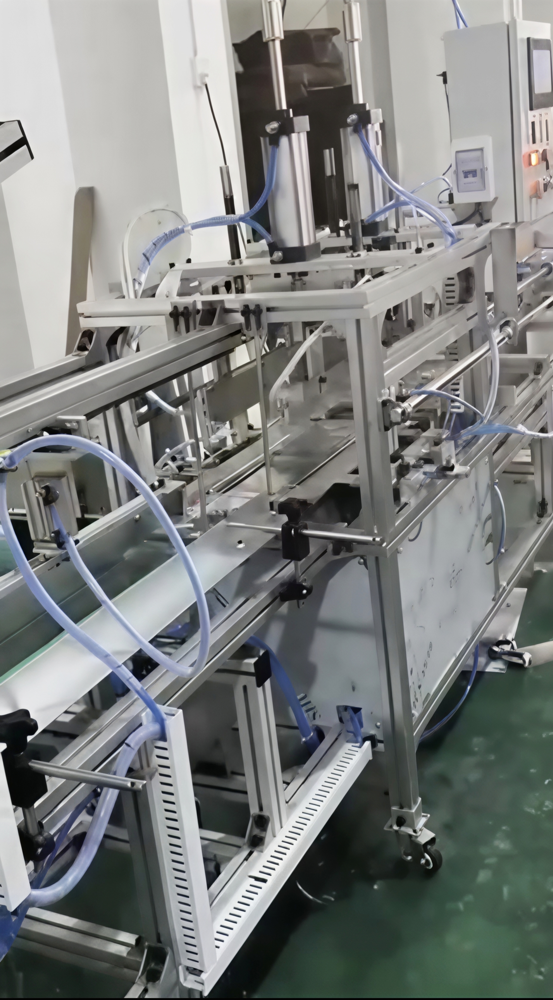 全自动吸塑四折边机